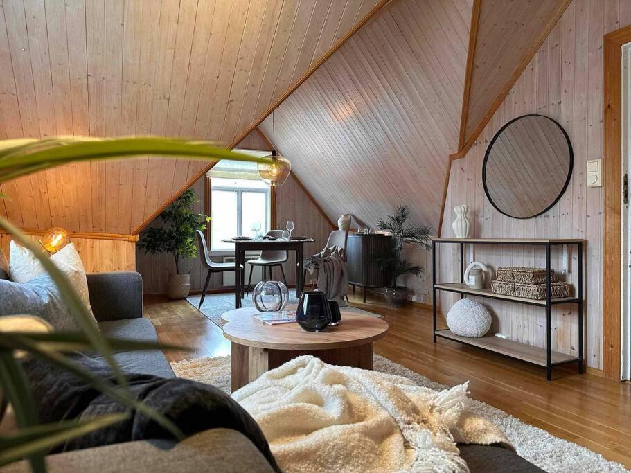 Cozy Central Loft Apartment With Amazing View 트롬쇠 외부 사진